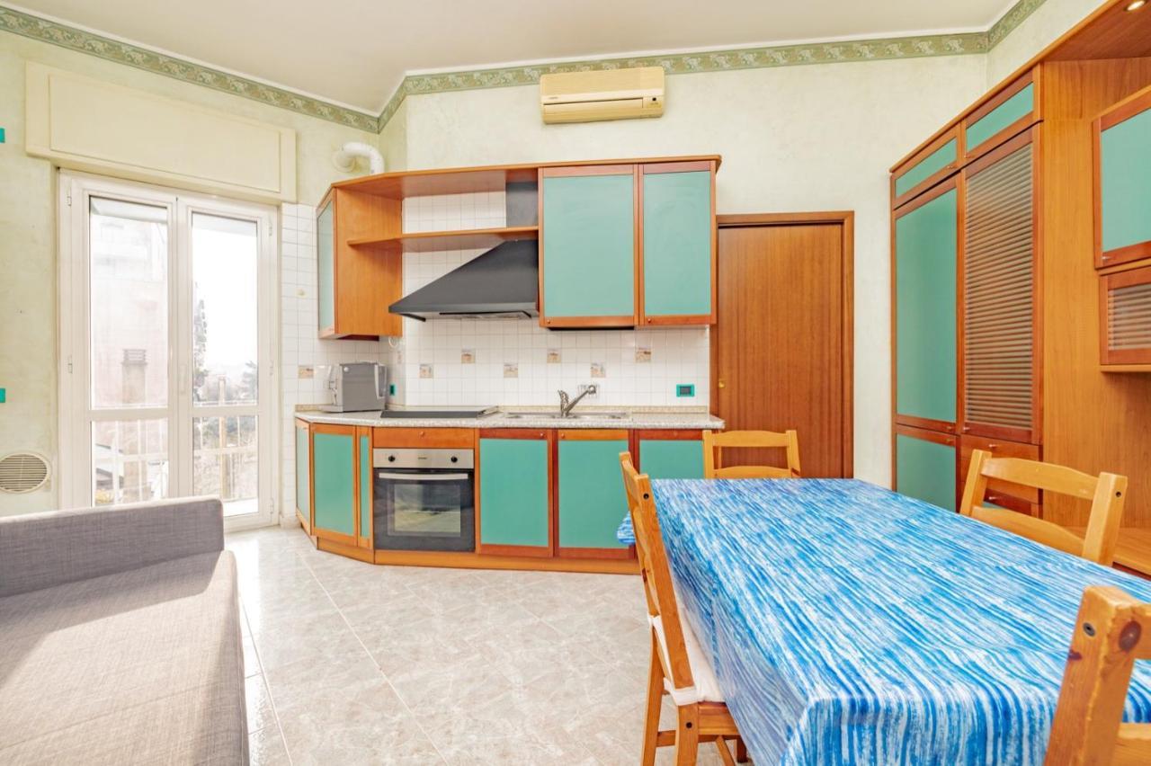 Casa Vicinissima All'ospedale San Paolo * Milan